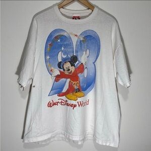 Very Rare Disney Sorcerer Mickey Mouse 98 Graphic Tee